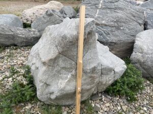 Гранит валун серый 4 тонны